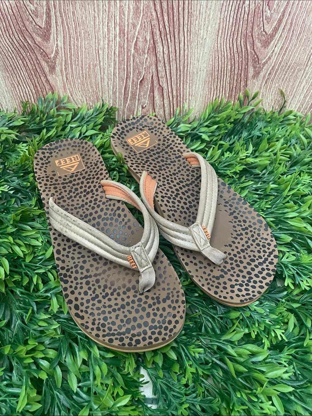 Reef Women's Ahi Cheetah Gold Strap Flip Flops